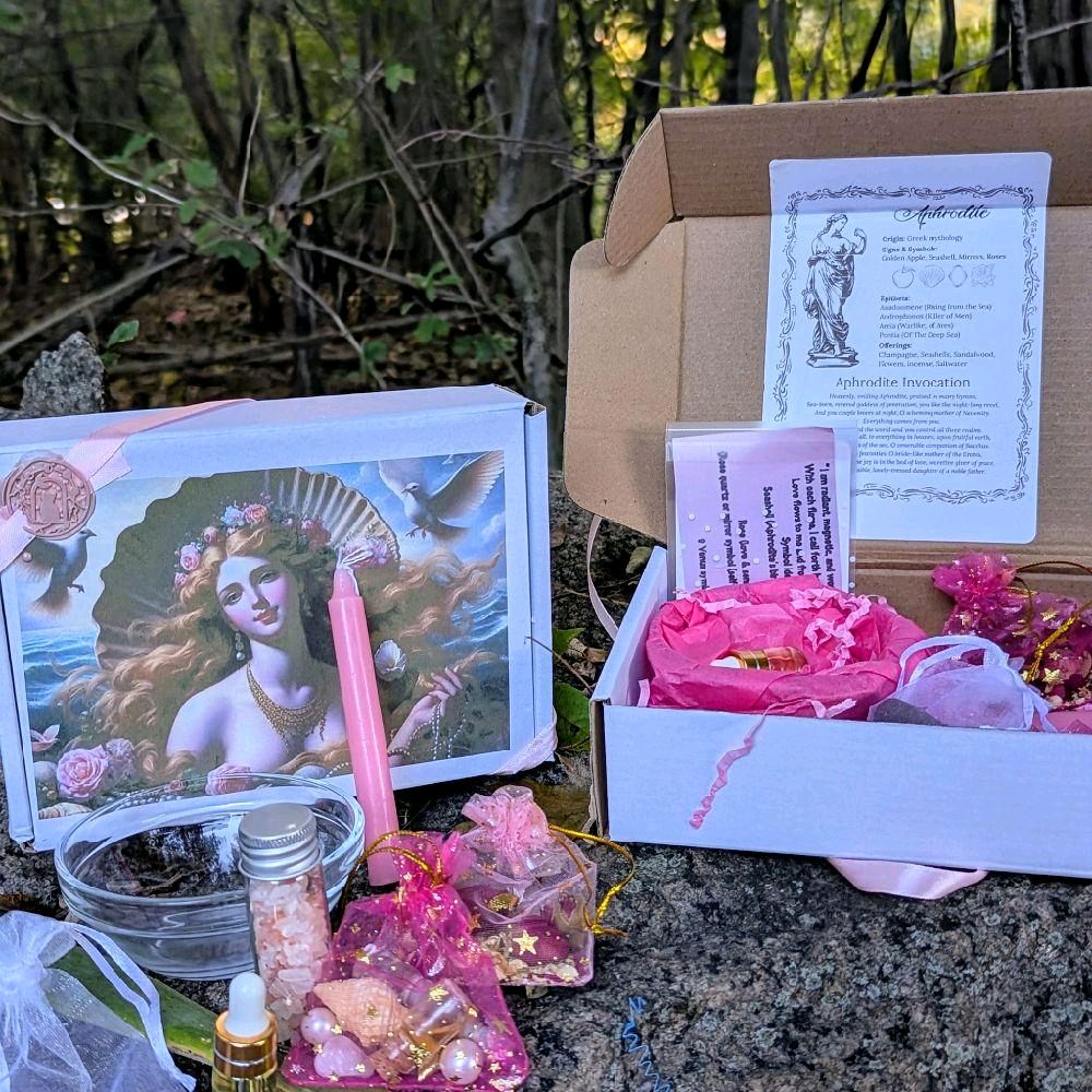 Goddess mini Altar Offering Kit with Charm Candle for Personal Rituals and Small Spaces Decor