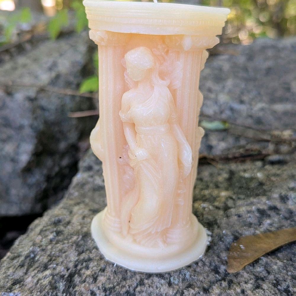 3D Goddess Handmade Unscented Candle - Unique Sculpture for Decor & Scentless Ambiance