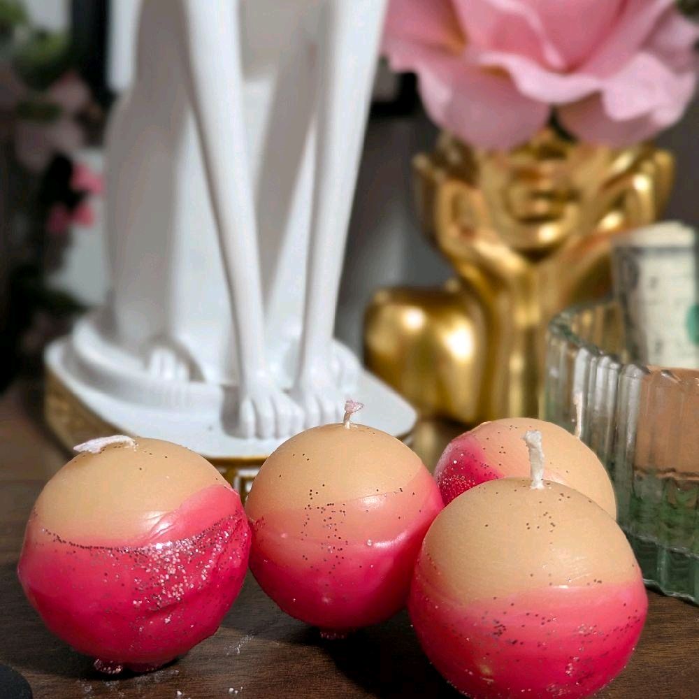 Mini Bombs Candles Pack of 4 in Elegant Gift Box with Pink Ribbon Decorative Items Included